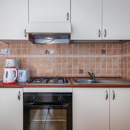 Amazing Apartment In Rovinj With Wifi Extérieur photo
