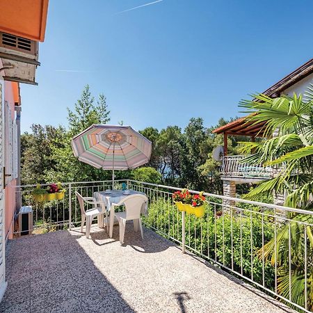 Amazing Apartment In Rovinj With Wifi Extérieur photo