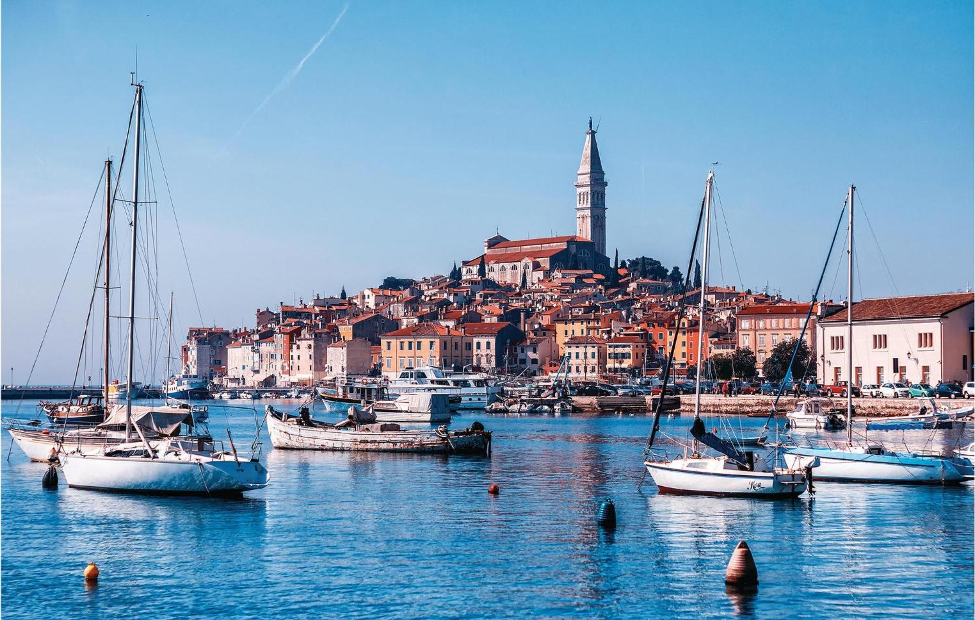 Amazing Apartment In Rovinj With Wifi Extérieur photo